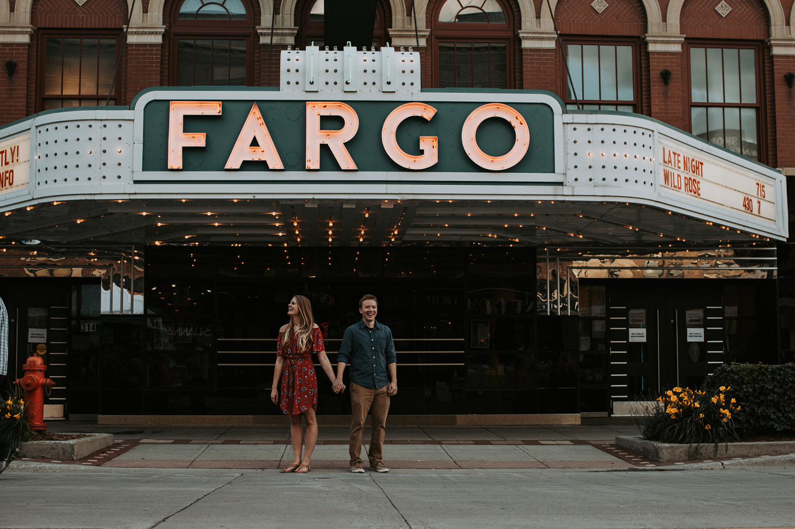 Downtown Fargo Engagement Session by Abigail Maki Photography. Includes posing inspiration for an outdoor couples session. Book your San Fransico couples session and browse the blog for more inspiration #couples #photography #couplesphotography #sanfranciscophotographer